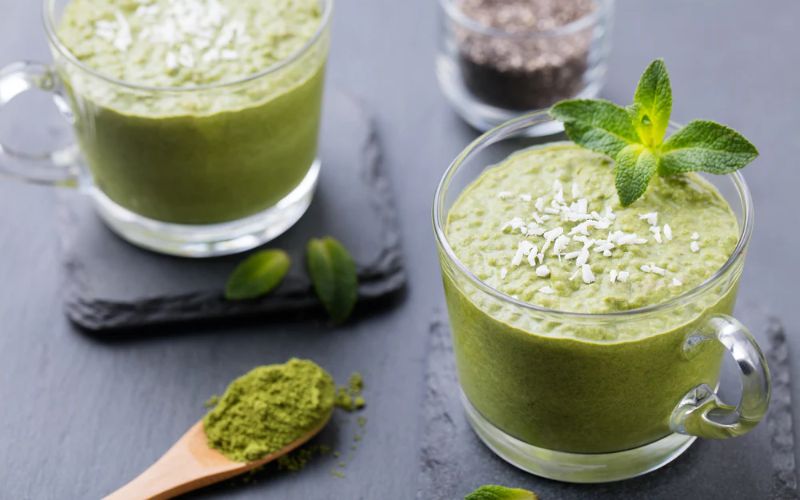 Smoothie cũng là cách nấu lá trà xanh tươi giảm cân đơn giản